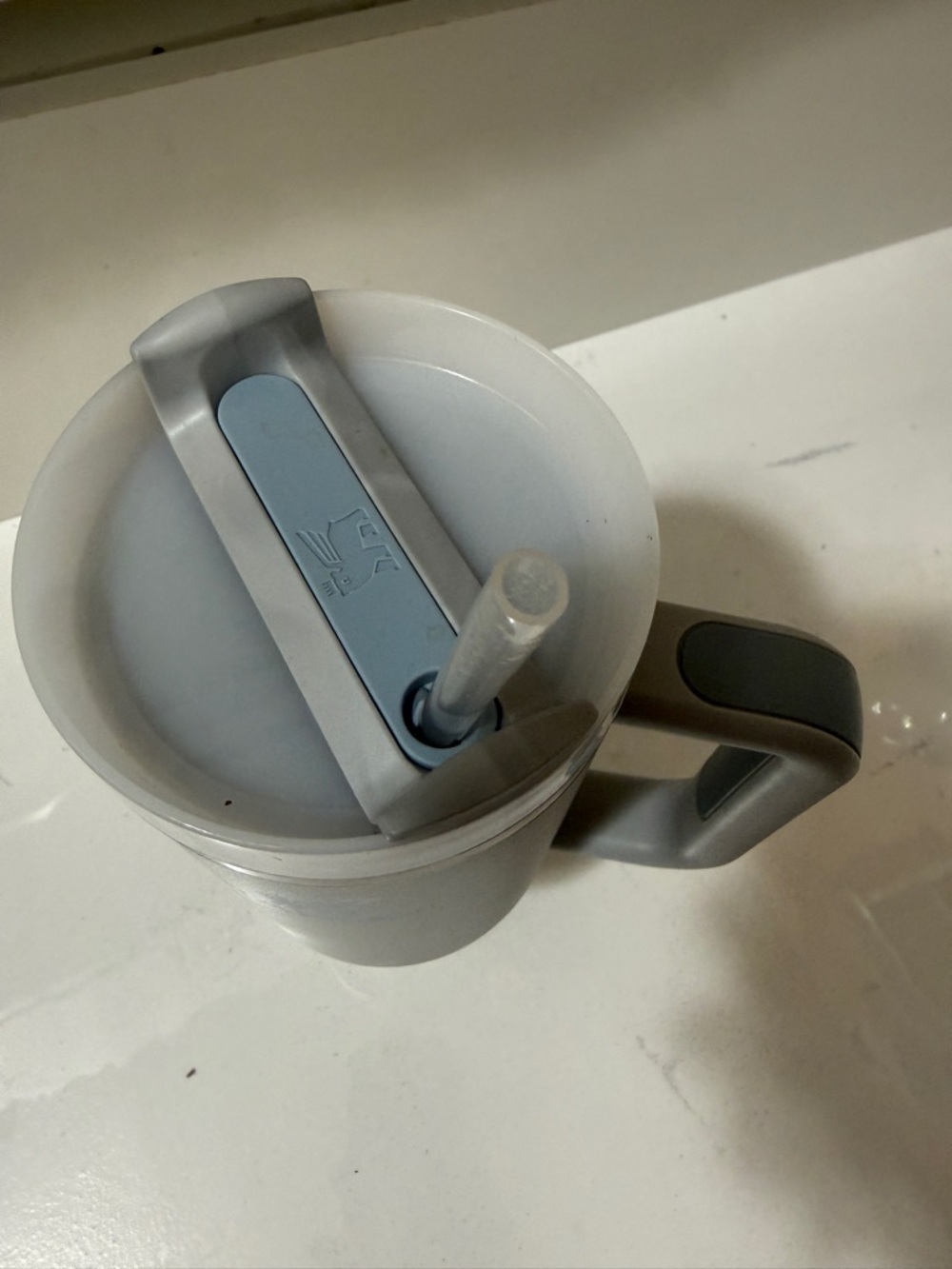 Stanley Light Gray Insulated Travel Mug with Handle and Straw - Picture 8 of 10